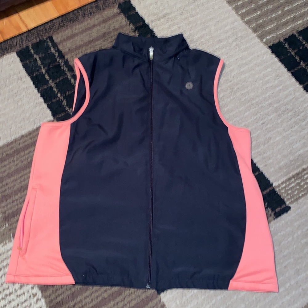 Nordic track womens lightweight running vest